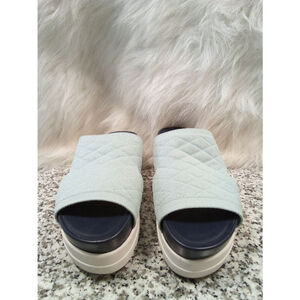 Nurture Women's Roam platform sandals blue size 6